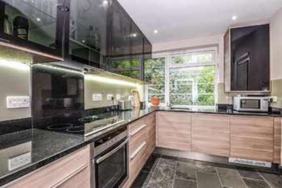 2 Bedroom Flat